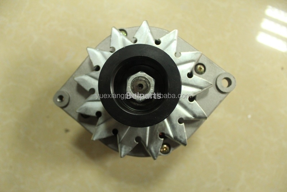 De Alternator van de graafwerktuig 6735-81-6110 Generator voor PC210-6K-Regelgeversalternator