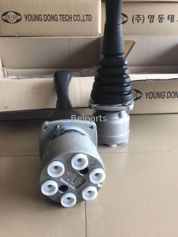 Van het Belpartsgraafwerktuig van Construction Spare Parts het Proefvalve genuine joystick Handvat Assy van de de Controlestaaf SK07N2
